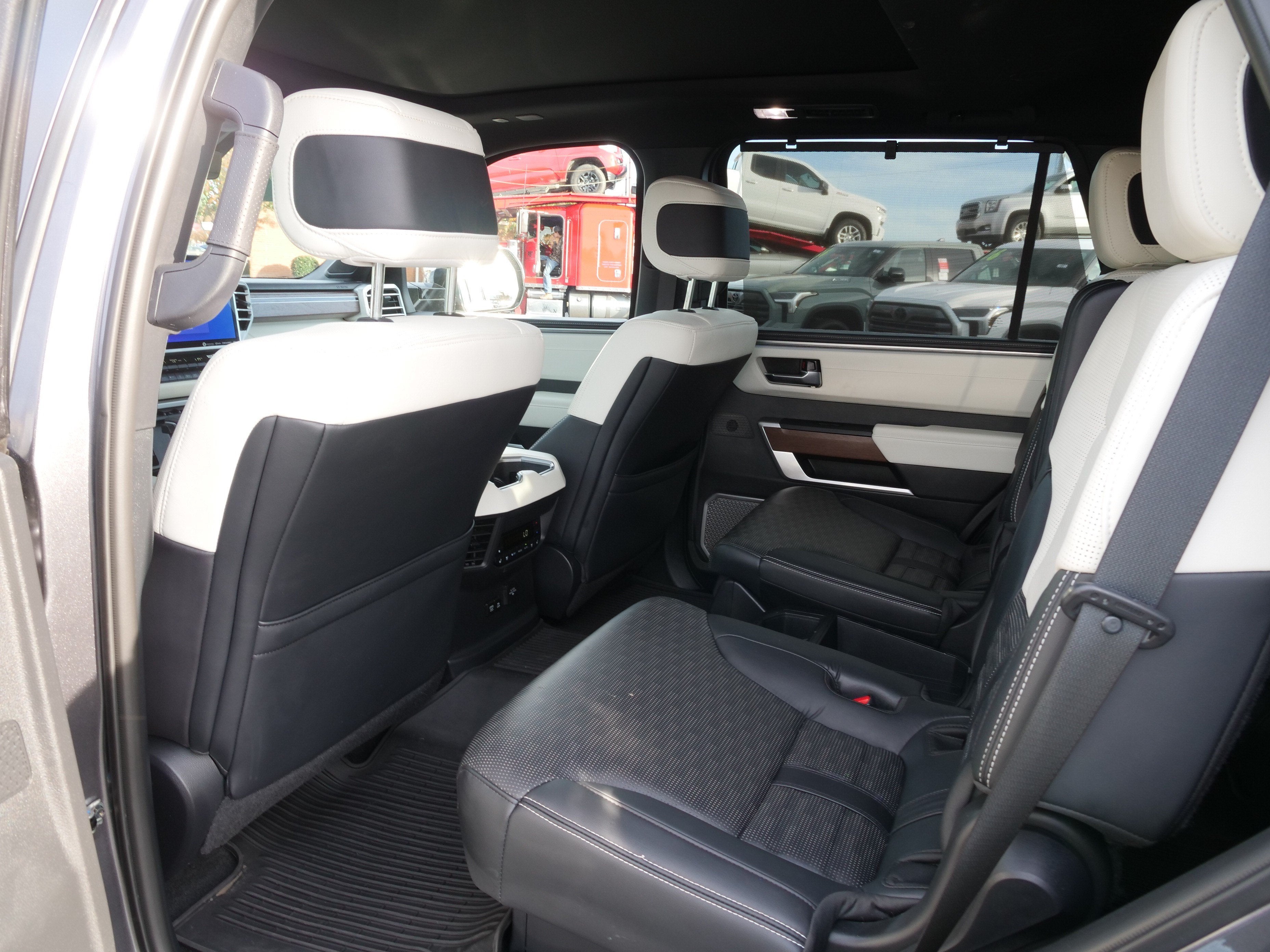 2024 Toyota Sequoia SR5