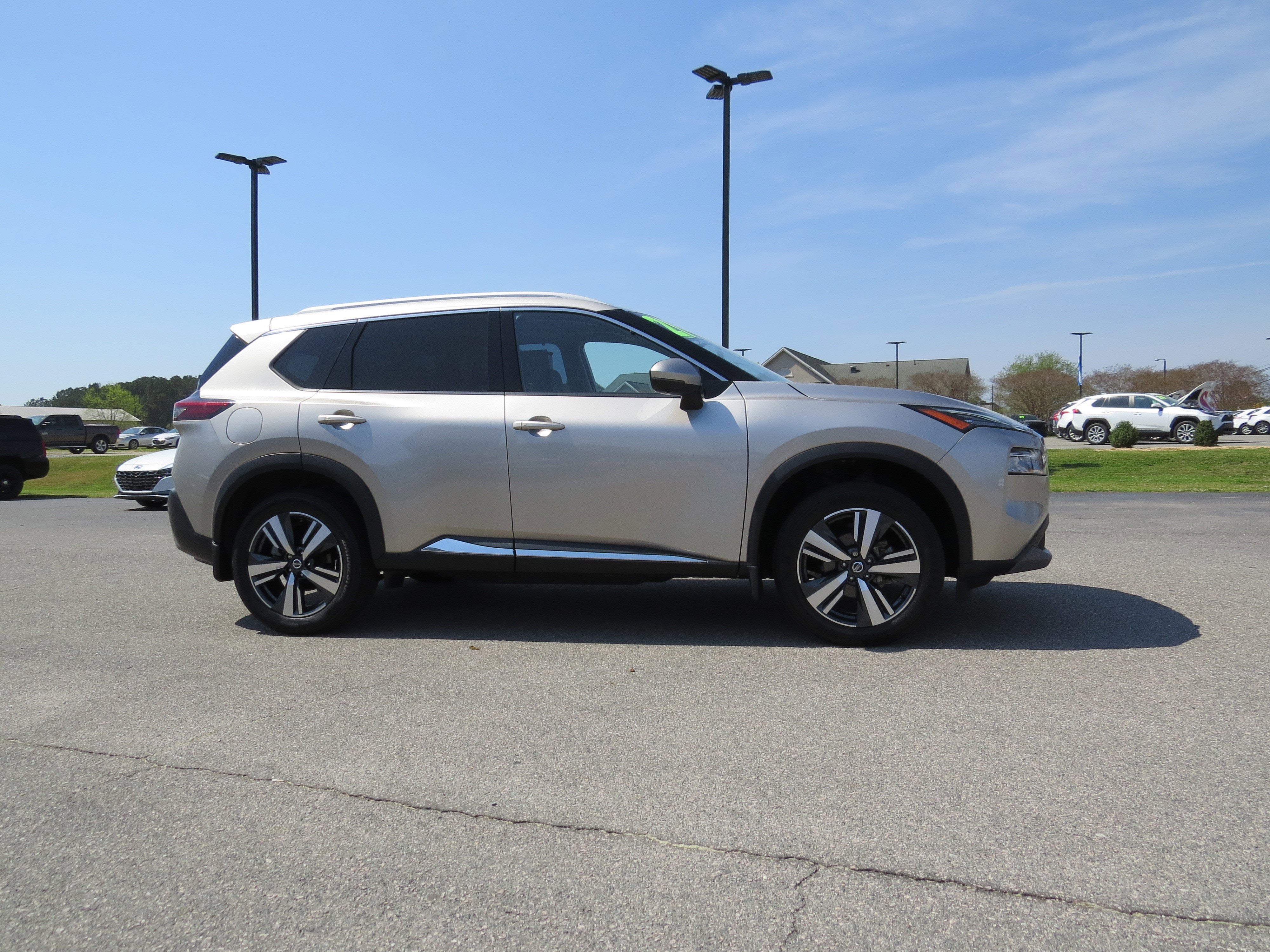 2021 Nissan Rogue SL
