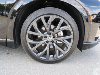 2025 Toyota Crown Signia XLE