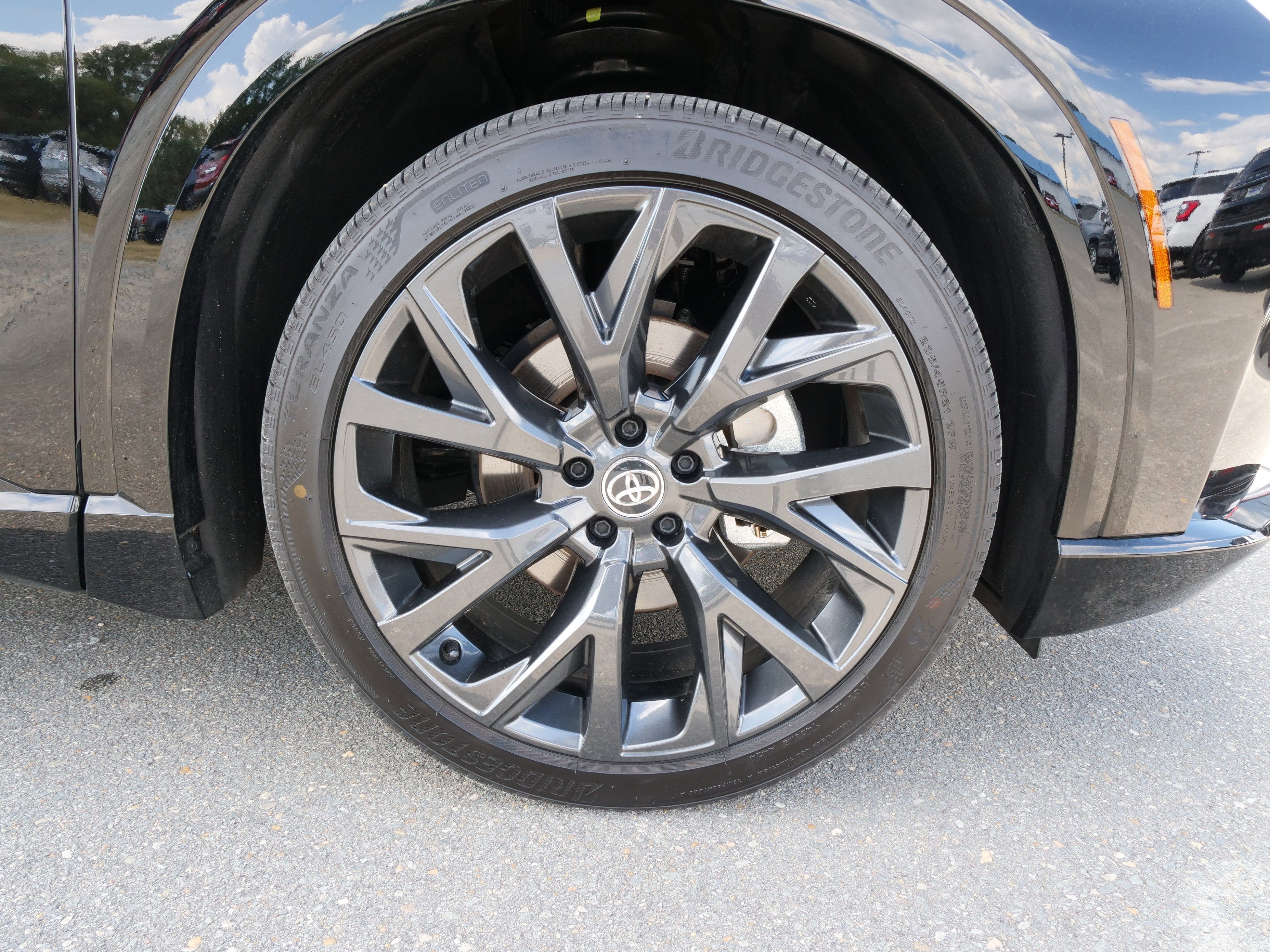 2025 Toyota Crown Signia XLE