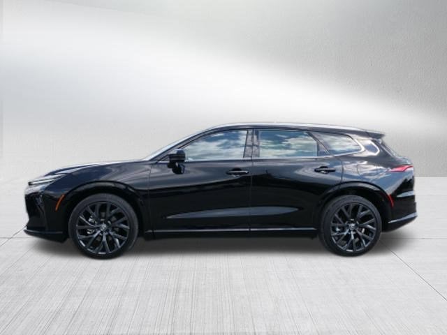 2025 Toyota Crown Signia XLE