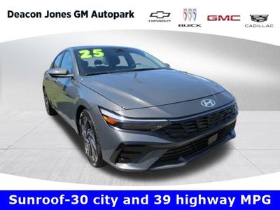2025 Hyundai Elantra SEL Convenience