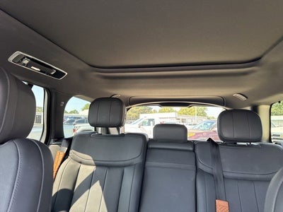 2023 Land Rover Range Rover SE