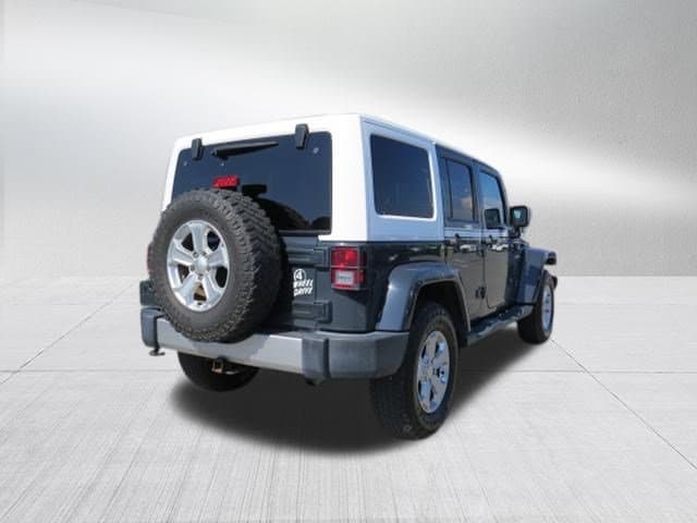 2017 Jeep Wrangler Unlimited Sahara 4x4