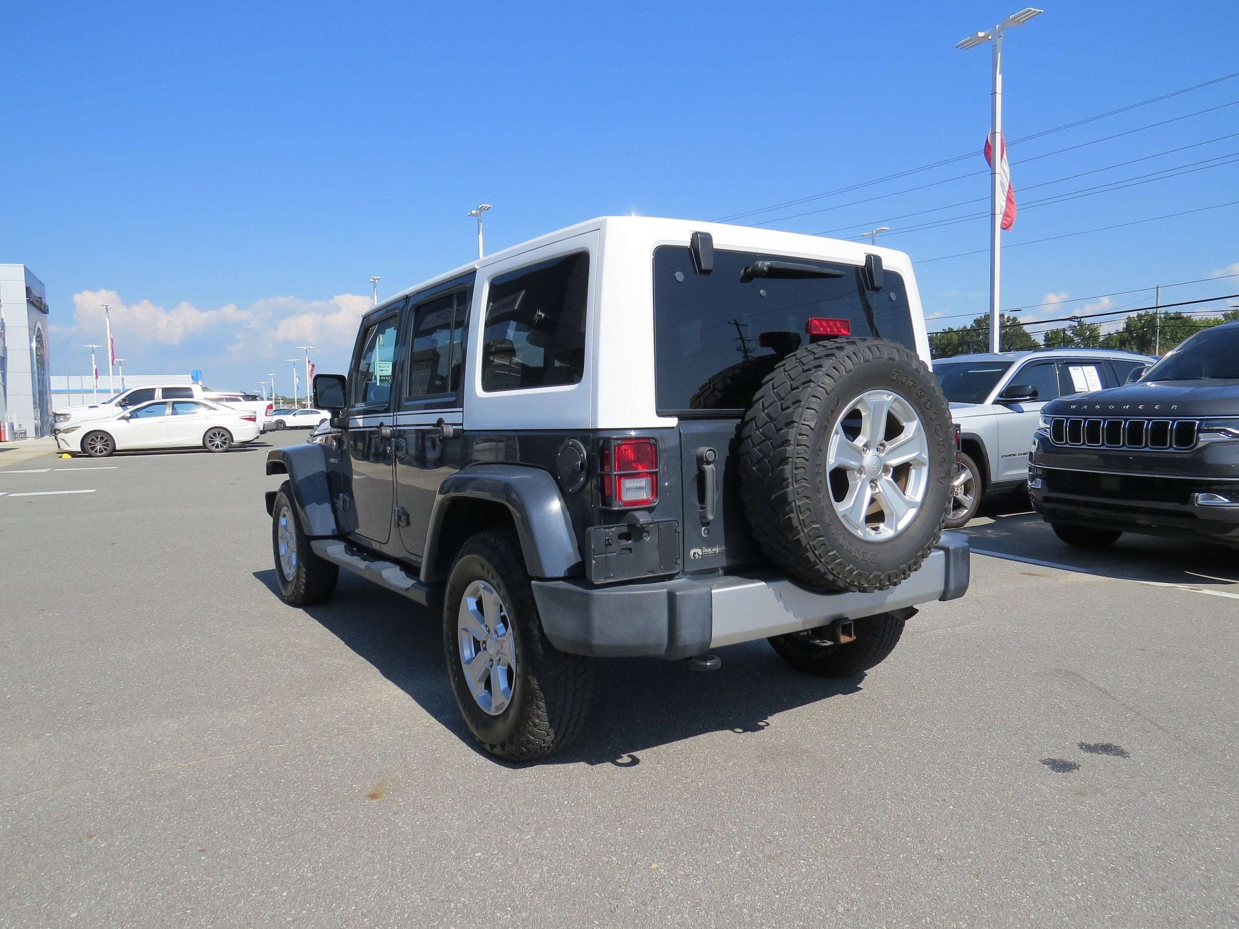 2017 Jeep Wrangler Unlimited Sahara 4x4