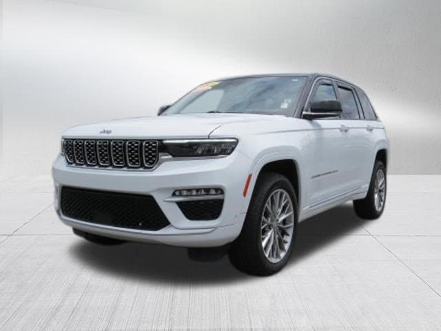 2023 Jeep Grand Cherokee Summit