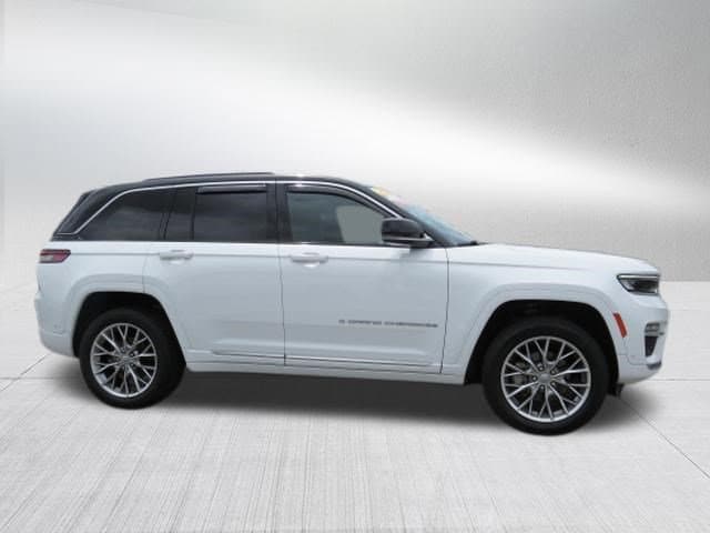 2023 Jeep Grand Cherokee Summit