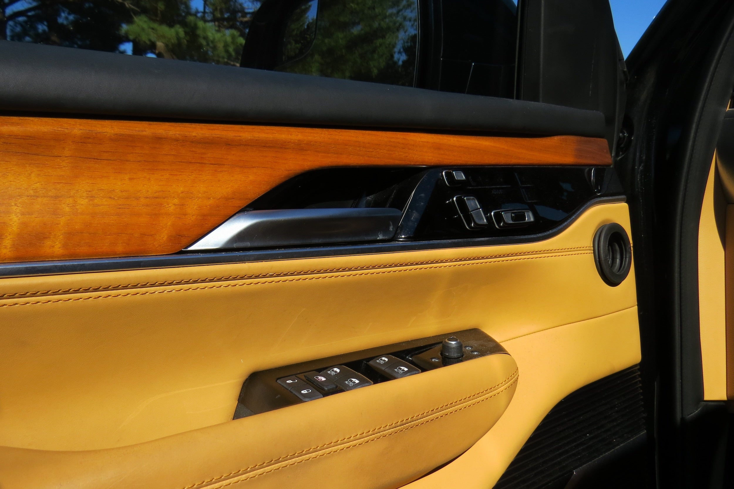 2024 Jeep Grand Wagoneer Series III