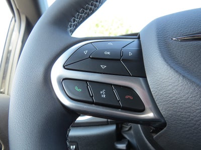 2025 Chrysler Voyager LX