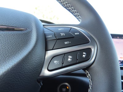 2025 Chrysler Voyager LX