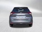 2022 Nissan Kicks SR