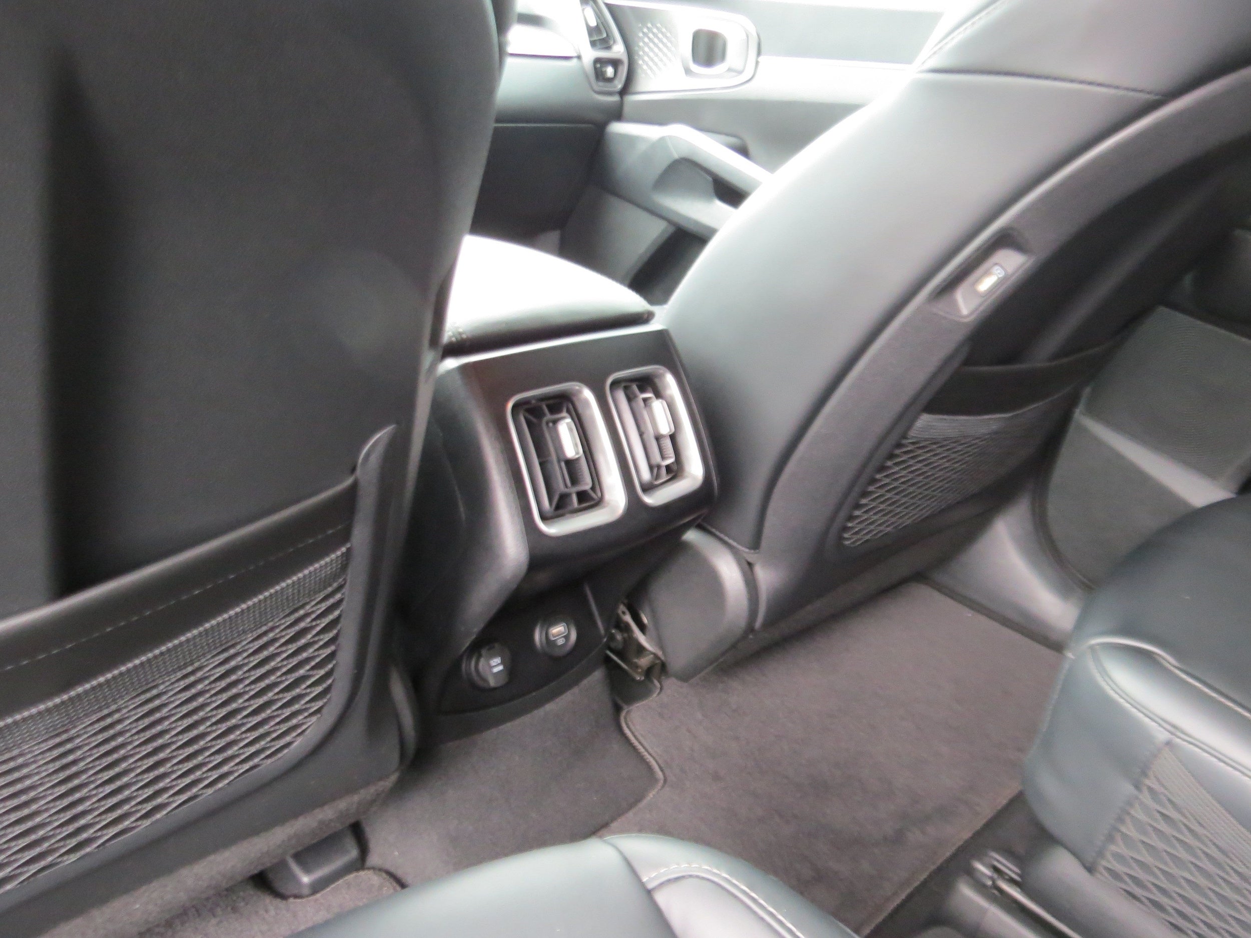 2022 Kia Sorento Hybrid EX