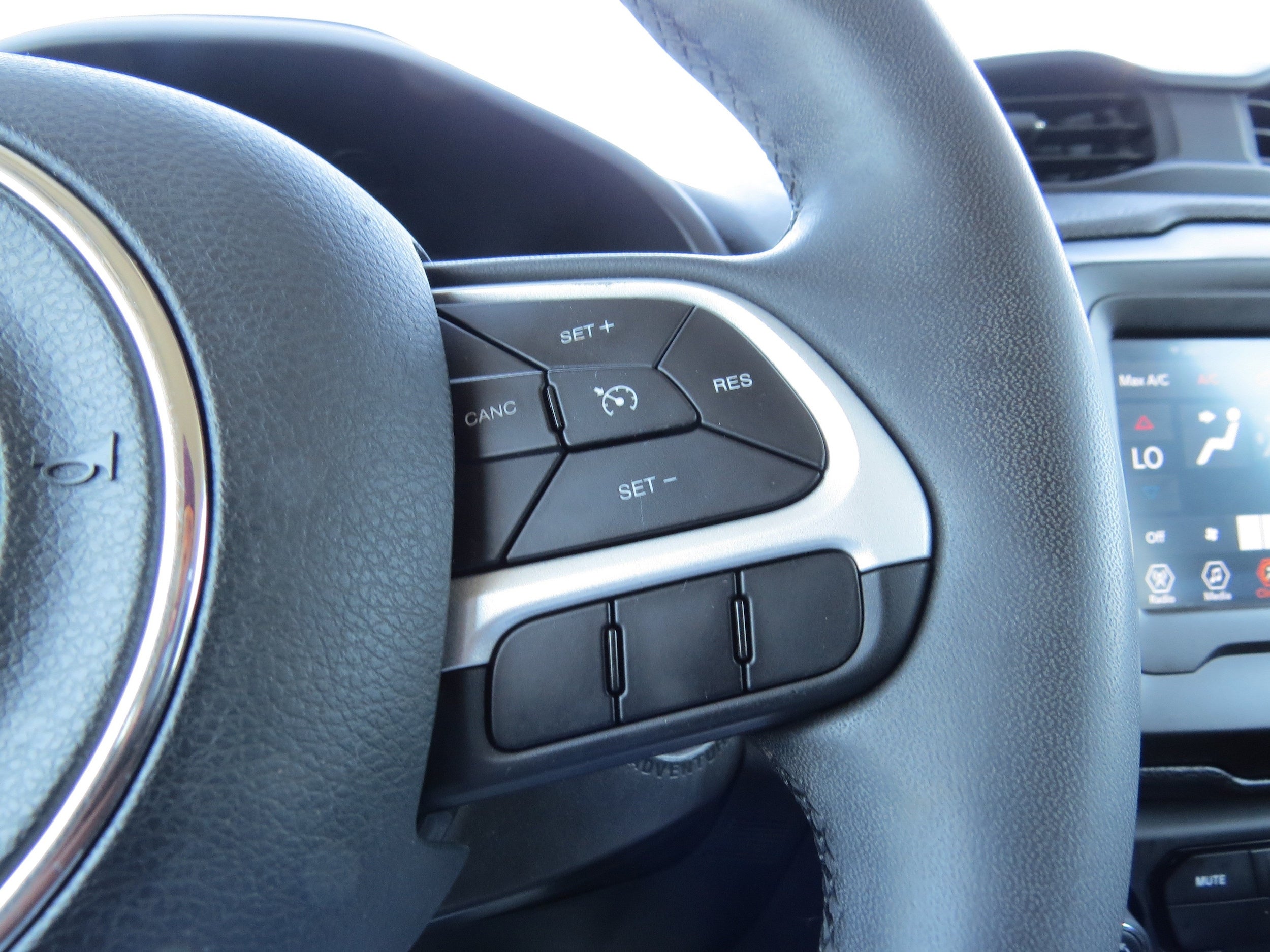 2020 Jeep Renegade Latitude FWD